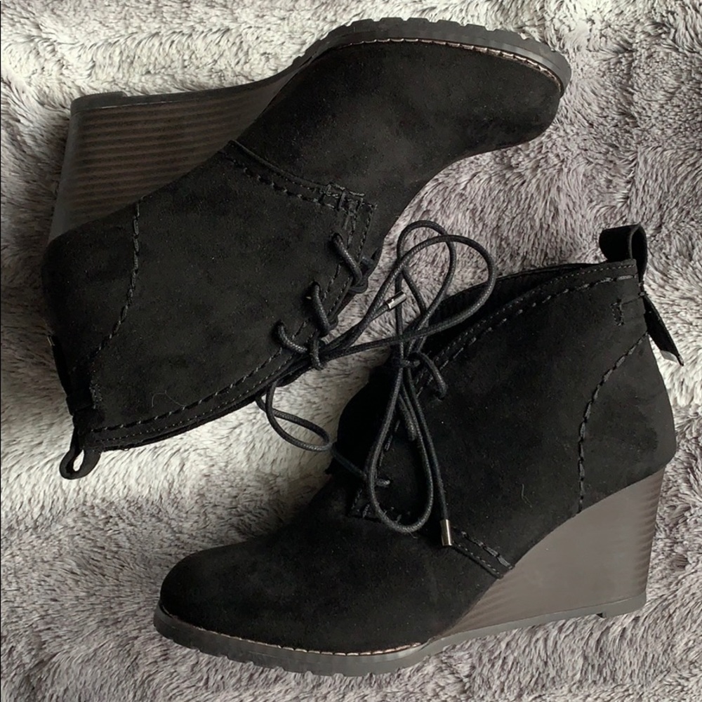 Authentic American Wedges